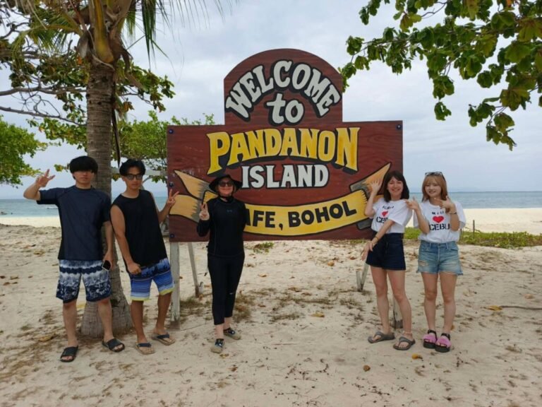 Private Mactan Island Hopping: Gilutungan, Nalusuan & Caohagan with BBQ Lunch